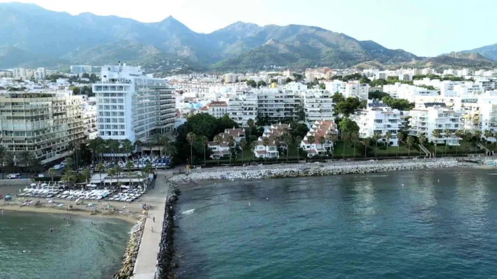 Apartament na środkowym piętrze Marbella