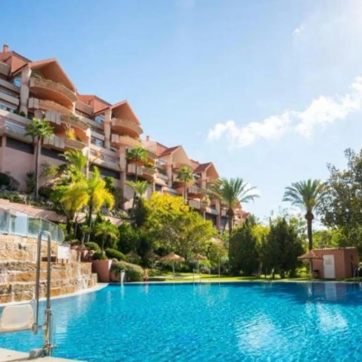 Apartament na środkowym piętrze Marbella