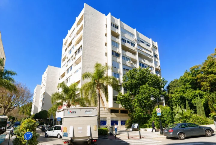 Apartament na środkowym piętrze Marbella