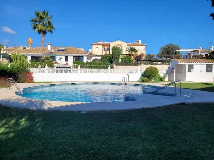 Apartament na środkowym piętrze Riviera del Sol