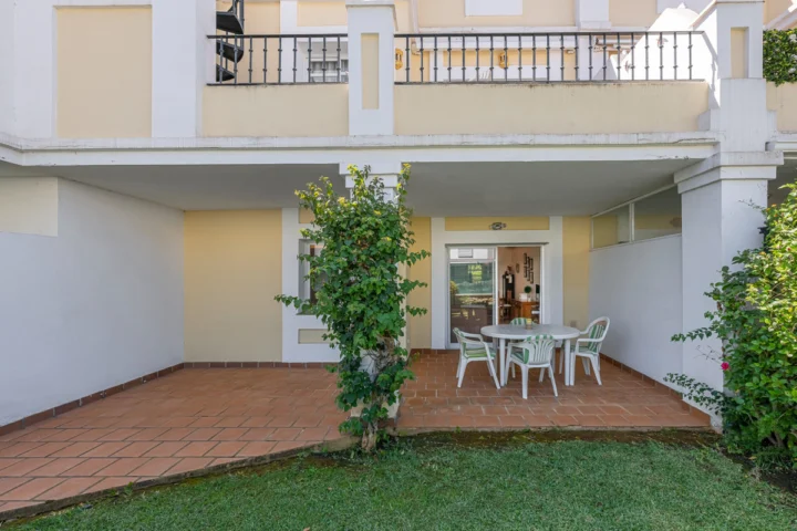 Apartament na parterze Nueva Andalucía