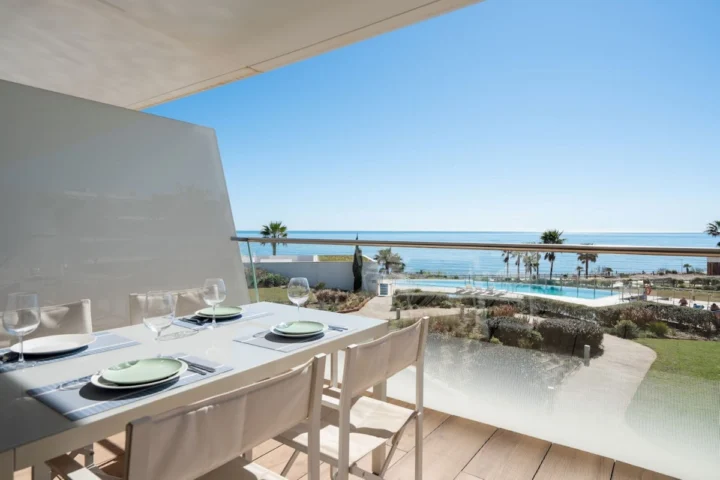 Apartament na środkowym piętrze Estepona