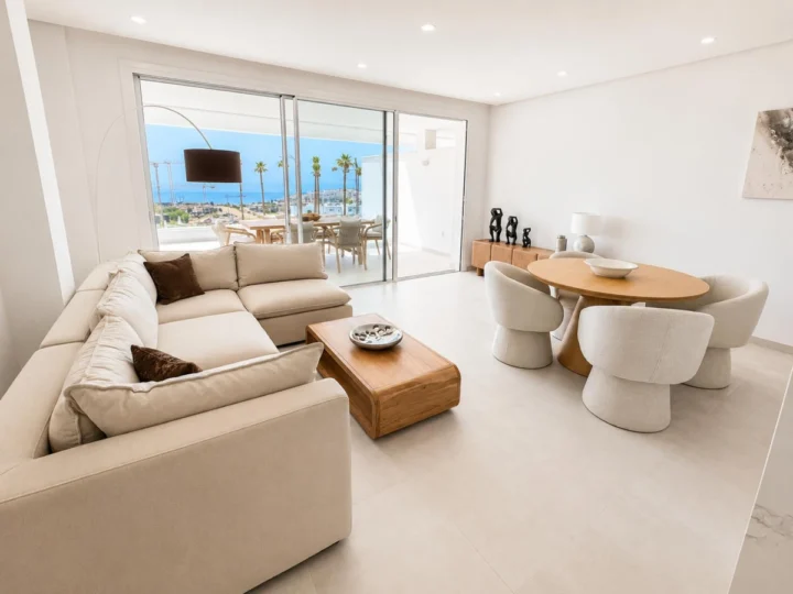 Apartament na środkowym piętrze La Cala de Mijas
