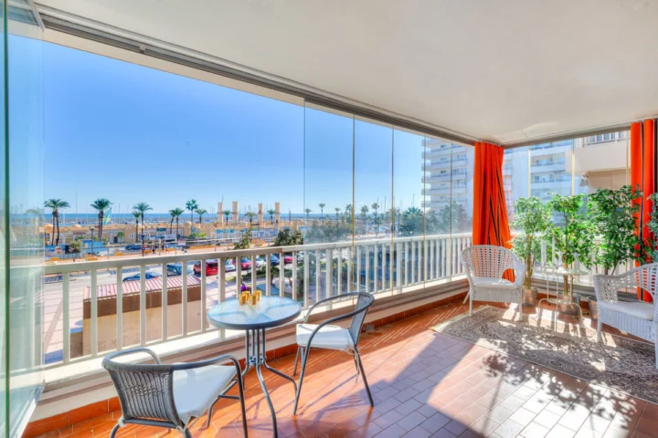Apartament na środkowym piętrze Fuengirola