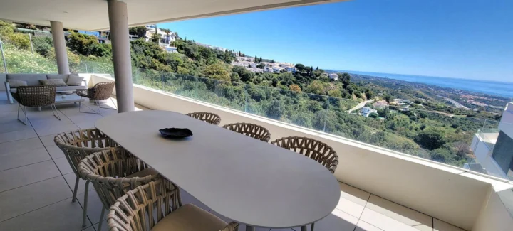 Penthouse Altos de los Monteros