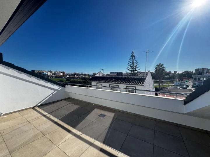 Apartament na środkowym piętrze Fuengirola