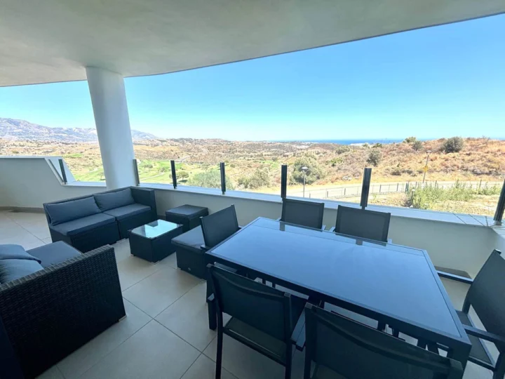 Apartament na środkowym piętrze La Cala de Mijas
