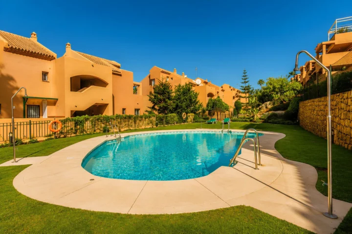Apartament na środkowym piętrze Elviria