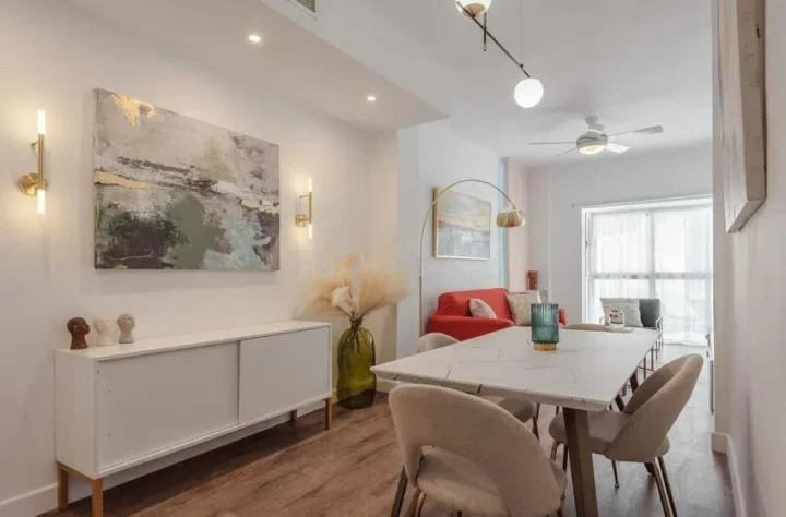 Apartament na środkowym piętrze Centro Histórico
