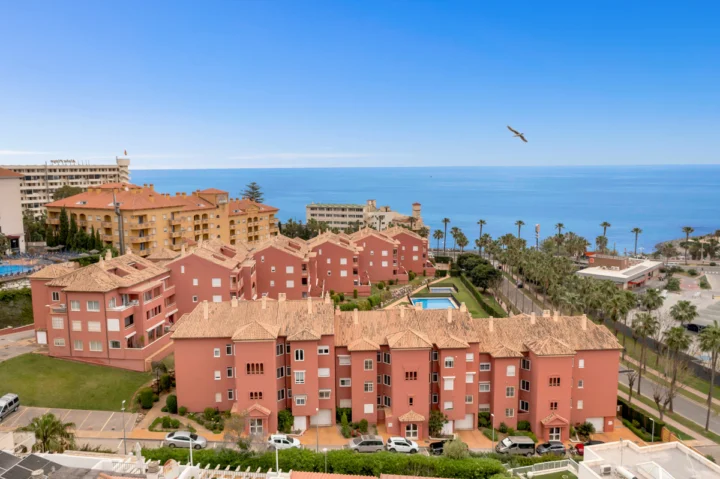 Apartament na środkowym piętrze Benalmadena Costa
