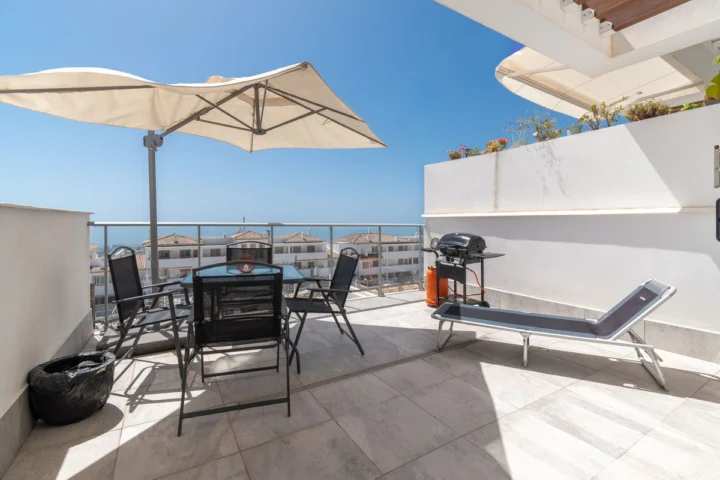 Apartament na środkowym piętrze Benalmadena Pueblo