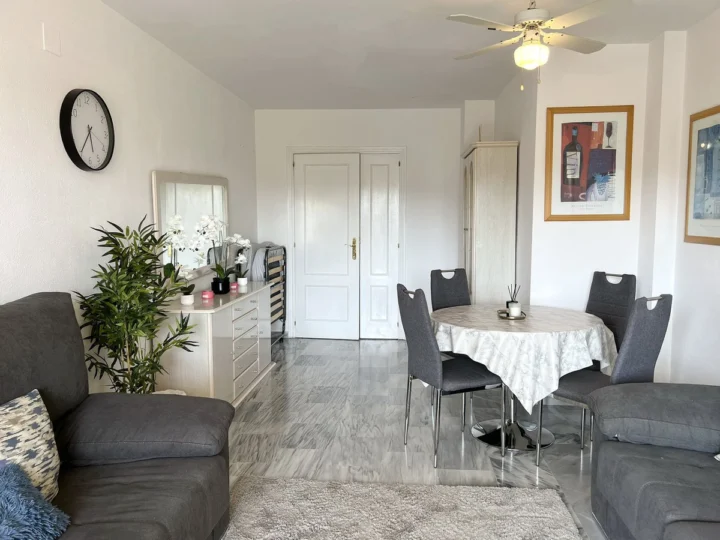 Apartament na środkowym piętrze Riviera del Sol