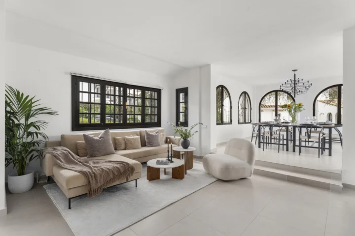 Apartament na środkowym piętrze Nueva Andalucía